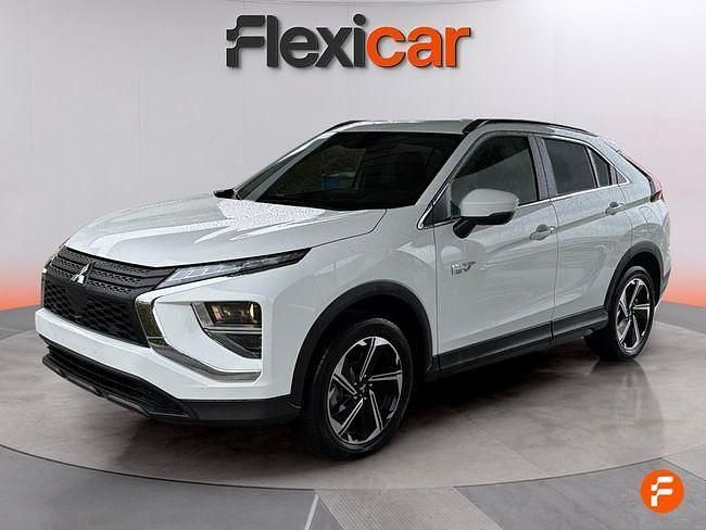 Usado Mitsubishi Eclipse Cross Motion 188 CV (138 kW) 2023 Blanco SUV