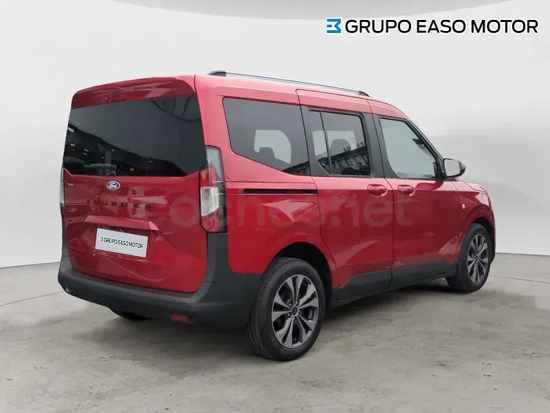 Nieuw Ford Tourneo Courier Titanium 125 PK (91 kW) 2025 Rood MPV