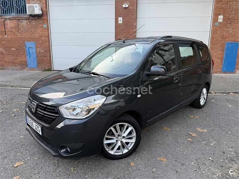 Usado Dacia Lodgy Lauréate 115 CV (84 kW) 2017 Gris / plata Monovolumen