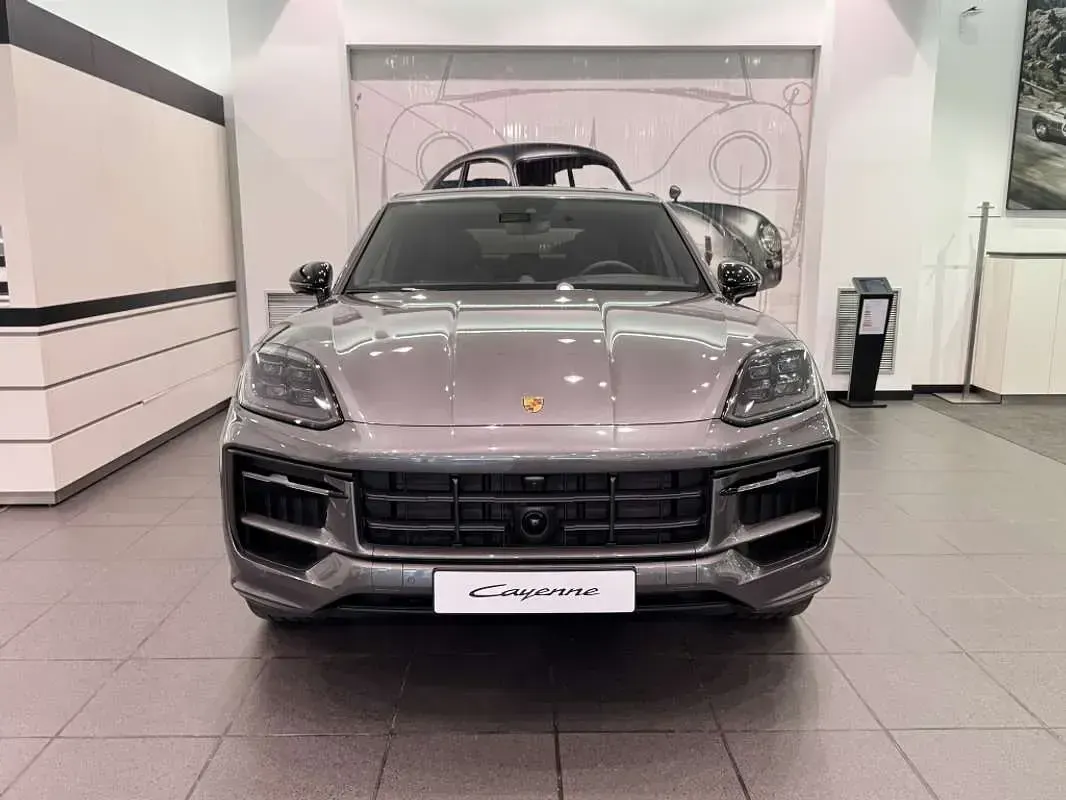 Nuevo Porsche Cayenne Black Edition 470 CV (345 kW) 2026 Gris SUV