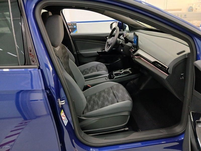 Usado VW ID.4 Pro 127 kW (174 CV) 2025 Azul dusk metalizado SUV