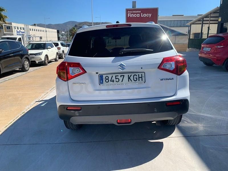Usado Suzuki Vitara 120 CV (88 kW) 2017 Blanco SUV