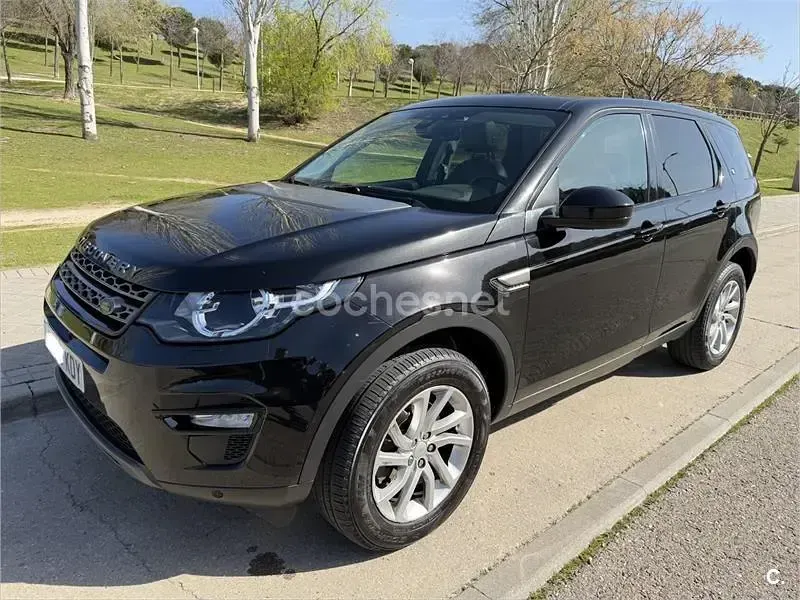 Usado Land Rover Discovery Sport SE 150 CV (110 kW) 2017 Negro SUV