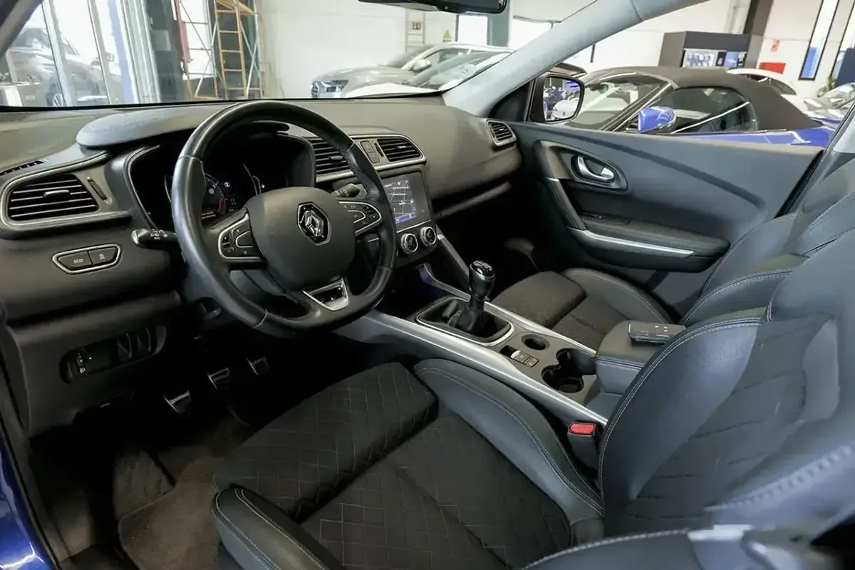 Usado Renault Kadjar Zen 140 CV (102 kW) 2019 Azul SUV