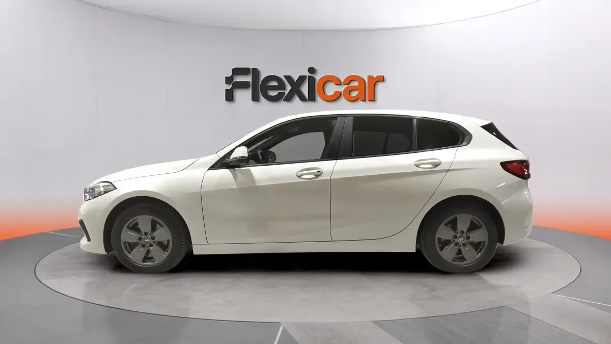 Usado BMW 116 116 CV (85 kW) 2021 Blanco Utilitario