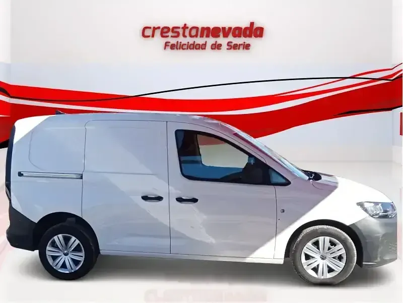 Usado VW Caddy 102 CV (75 kW) 2022 Blanco Monovolumen