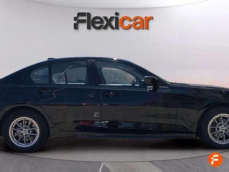 Używany BMW 318 150 KM (110 kW) 2021 Czarny Sedan/Limuzyna