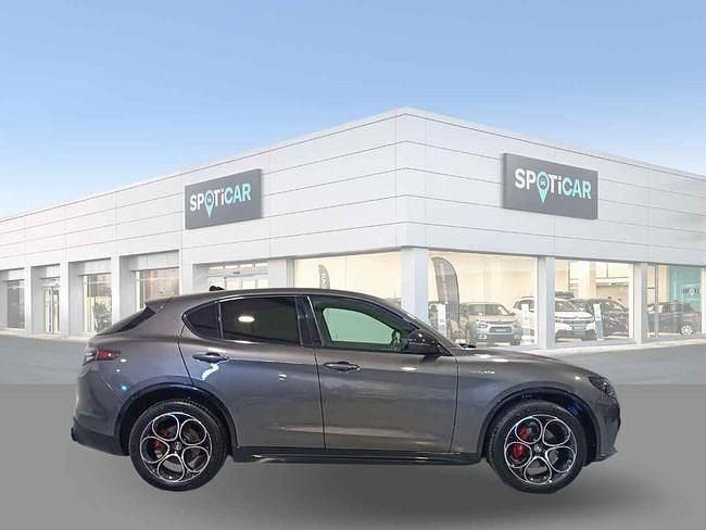 Usado Alfa Romeo Stelvio Veloce 210 CV (154 kW) 2023 Gris SUV