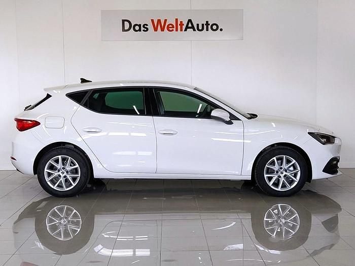 Usado Seat Leon Style 116 CV (85 kW) 2025 Blanco
