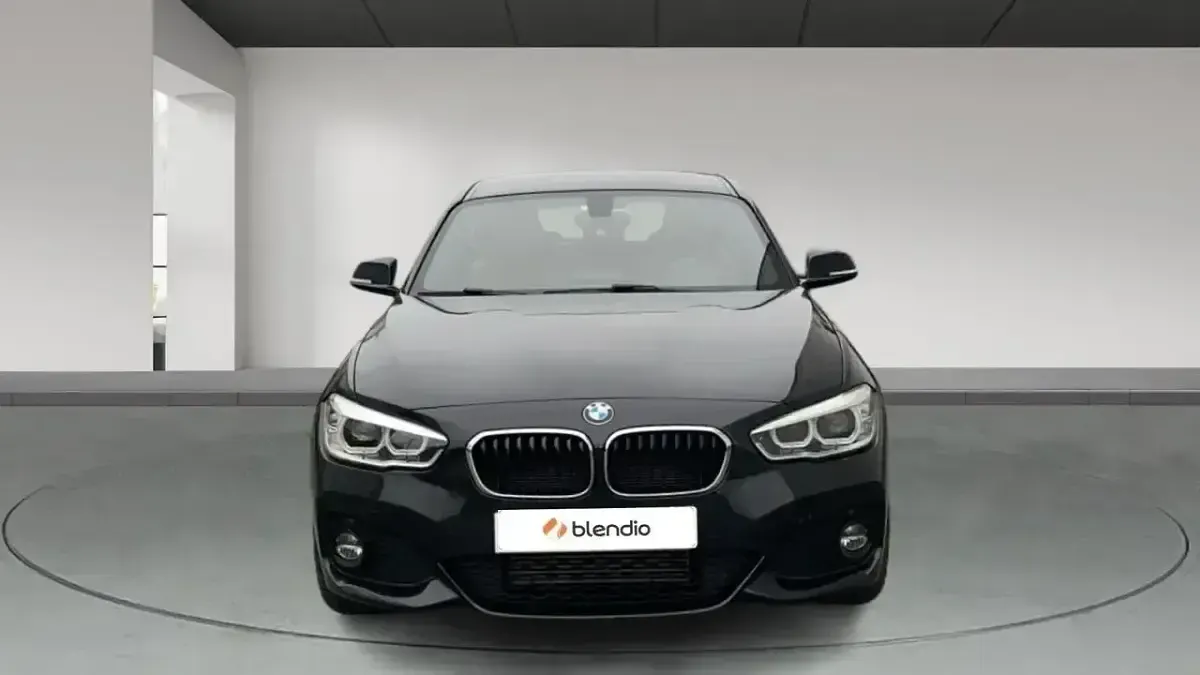 Usado BMW 116 116 CV (85 kW) 2018 Negro Utilitario