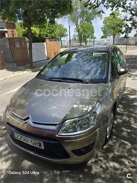 Usado Citroën C4 120 CV (88 kW) 2009 Beige Berlina
