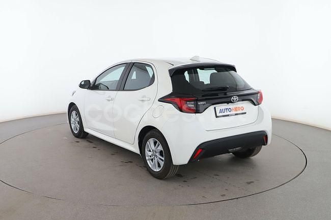 Usado Toyota Yaris Edition 125 CV (91 kW) 2022 Blanco Berlina