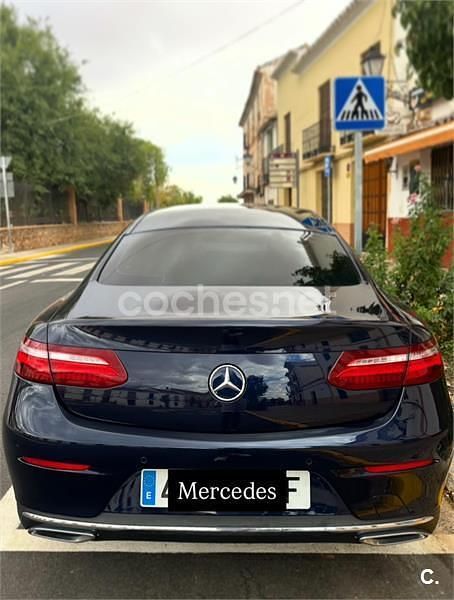 Usado Mercedes E220 194 CV (142 kW) 2018 Azul Coupe