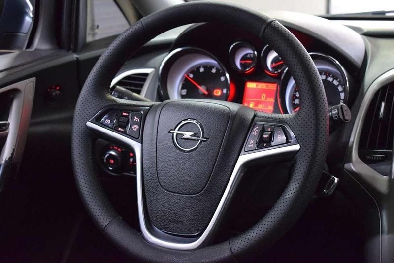 Usado Opel Astra Excellence 110 CV (80 kW) 2013 Utilitario