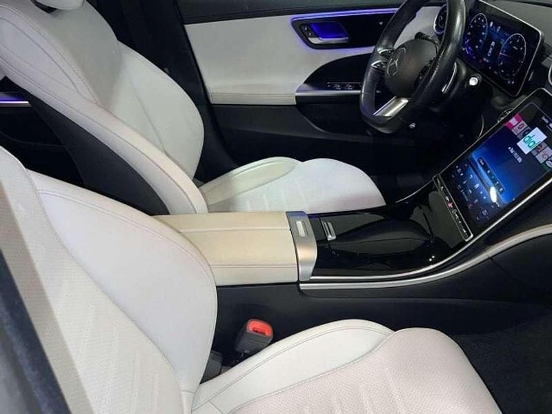 Usado Mercedes C200 AMG line 165 CV (121 kW) 2023 Azul Berlina