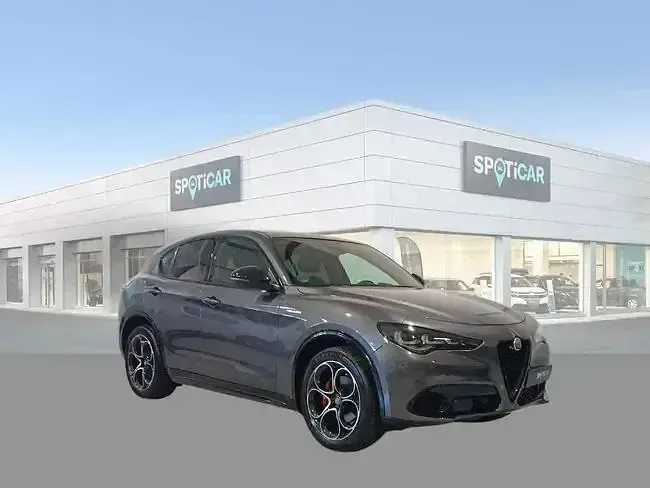 Usado Alfa Romeo Stelvio Veloce 210 CV (154 kW) 2023 Gris SUV