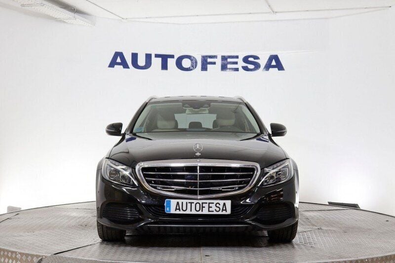 Usado Mercedes C200 160 CV (117 kW) 2016 Negro Familiar