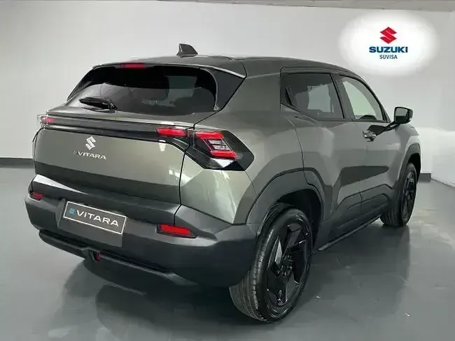 Nuevo Suzuki e-Vitara 127 kW (174 CV) 2026 Verde SUV