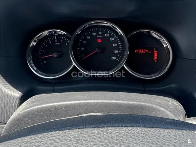 Usado Dacia Duster Ambiance 125 CV (91 kW) 2014 Blanco SUV