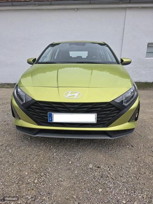Verde Usado 2024 Hyundai i20 Coupe | 15.400 € - Imagen 1/4
