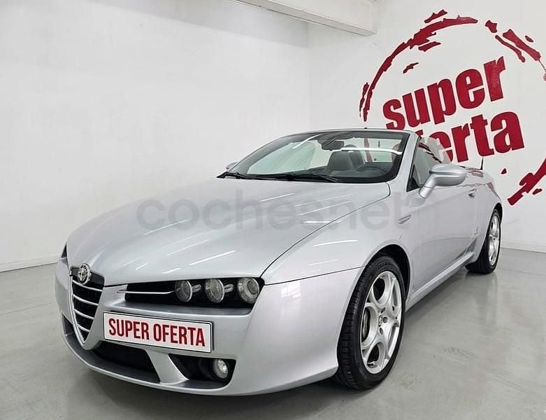 Usado Alfa Romeo Spider 210 CV (154 kW) 2009 Gris / plata Descapotable