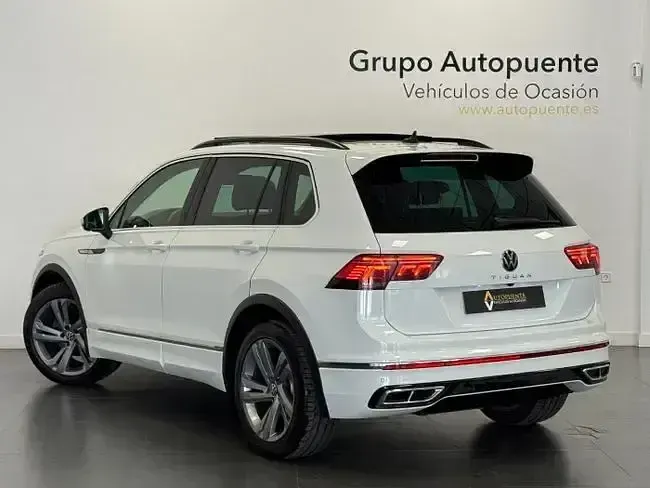 Usado VW Tiguan R-line 150 CV (110 kW) 2022 Blanco SUV
