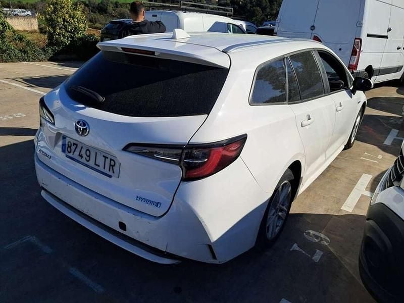Usado Toyota Corolla Business Edition 122 CV (89 kW) 2021 Blanco Familiar