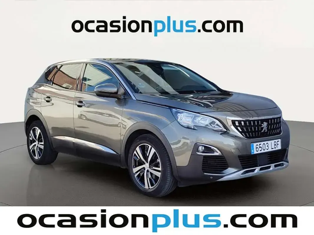 Usado Peugeot 3008 Allure 131 CV (96 kW) 2019 Gris SUV
