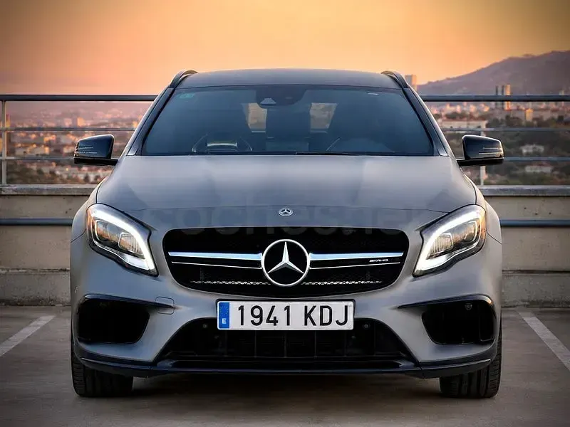 Usado Mercedes GLA45 AMG 381 CV (280 kW) 2017 Gris / plata SUV