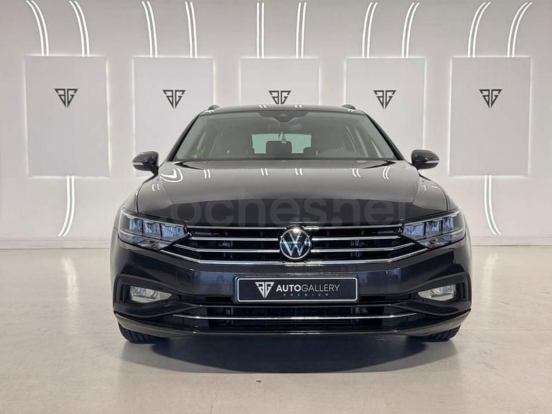 Usado VW Passat Executive 150 CV (110 kW) 2024 Gris Familiar