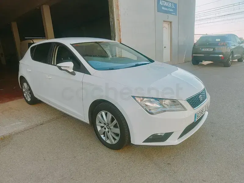 Usado Seat Leon CONNECT 110 CV (80 kW) 2016 Blanco Berlina