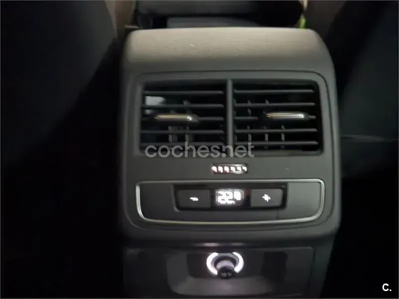 Usado Audi A4 S-Line 150 CV (110 kW) 2018 Gris / plata Familiar