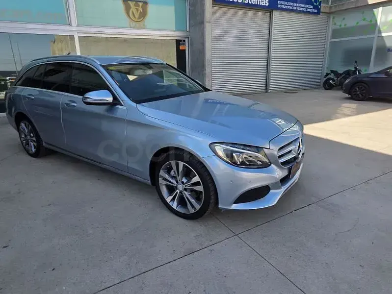 Usado Mercedes C220 Exclusive 170 CV (125 kW) 2016 Gris / plata Familiar