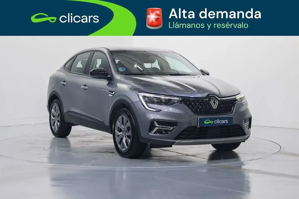 Usado Renault Arkana Evolution 140 CV (102 kW) 2025 Gris SUV