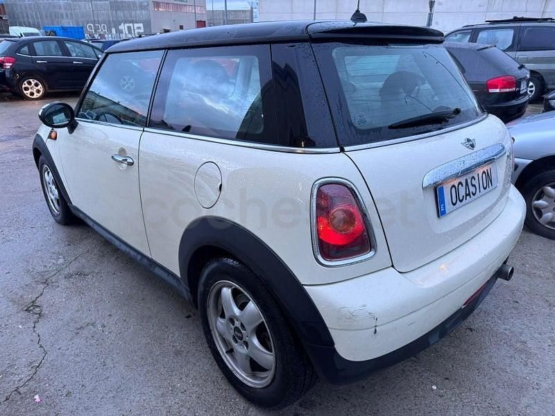 Usado Mini Cooper 122 CV (89 kW) 2010 Blanco Utilitario