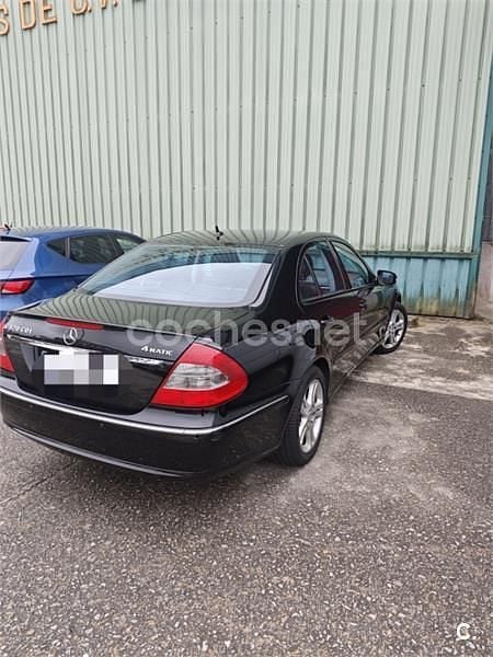 Usado Mercedes E320 Avantgarde 224 CV (164 kW) 2007 Negro Berlina