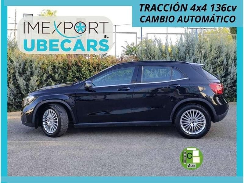 Usado Mercedes GLA200 136 CV (100 kW) 2018 Negro SUV