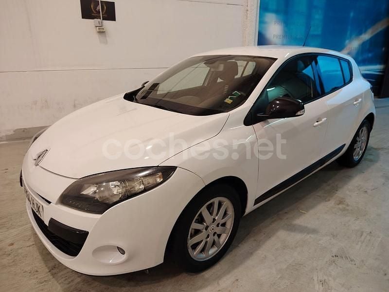 Blanco Usado 2012 Renault Mégane Berlina | 4130 € (Buen precio) - Imagen 1/4