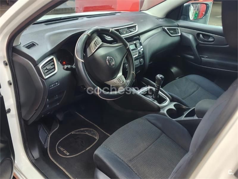 Usado Nissan Qashqai Tekna 130 CV (95 kW) 2015 Blanco SUV