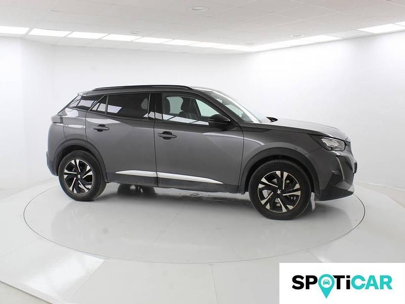 Usado Peugeot 2008 Allure 130 CV (95 kW) 2022 Gris SUV