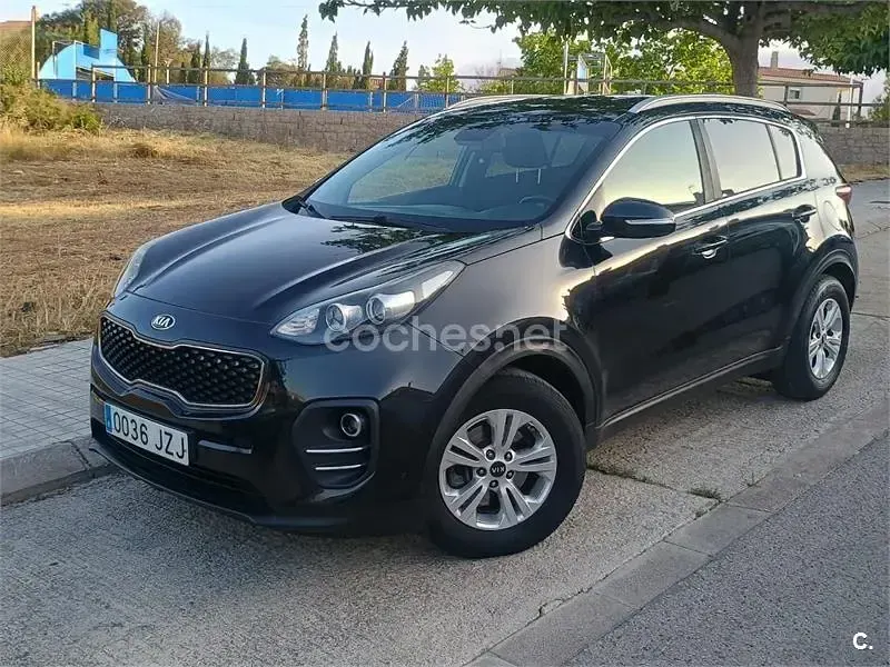 Usado Kia Sportage 115 CV (84 kW) 2017 Negro SUV