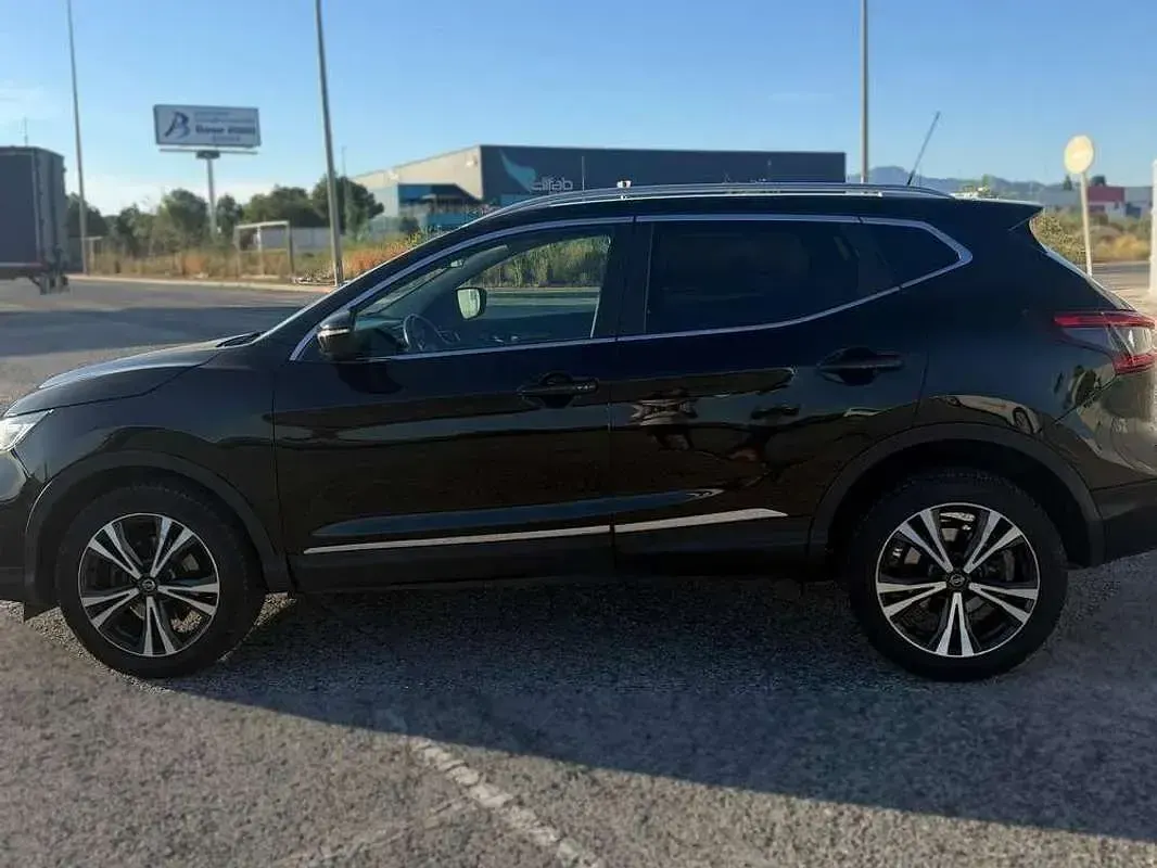 Usado Nissan Qashqai N-Connecta 140 CV (102 kW) 2020 Negro SUV