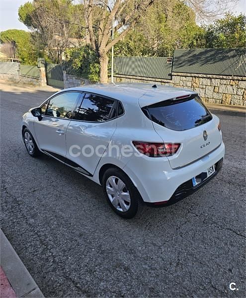 Usado Renault Clio IV Expression 75 CV (55 kW) 2013 Blanco Berlina