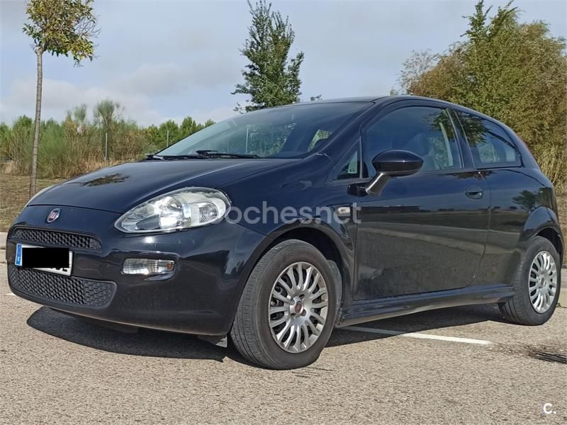 Negro Usado 2014 Fiat Punto Pop Utilitario | 5500 € (Precio justo) - Imagen 1/4