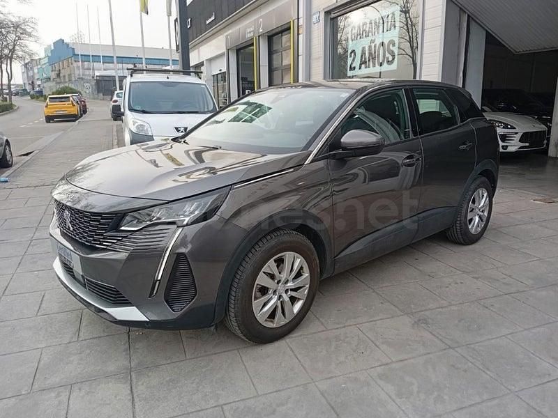 Usado Peugeot 3008 Active 131 CV (96 kW) 2021 Gris SUV