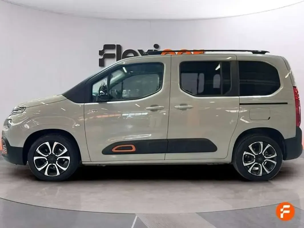 Usado Citroën Berlingo Shine 102 CV (75 kW) 2019 Gris Monovolumen
