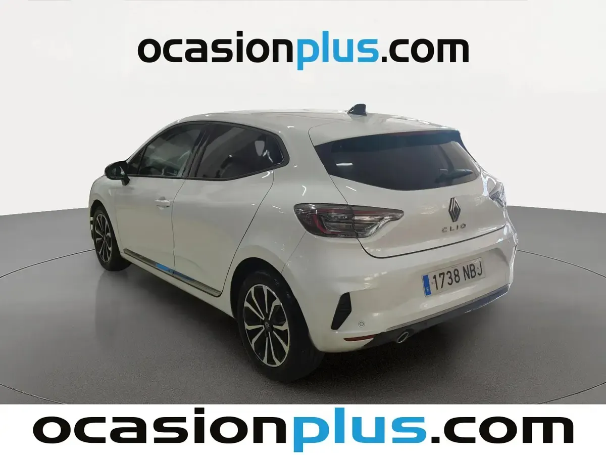 Usado Renault Clio Techno 91 CV (66 kW) 2025 Blanco Utilitario