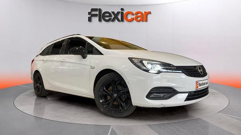 Usado Opel Astra Ultimate 122 HP (89 kW) 2021 Branco Carrinha