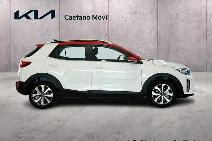Usado Kia Stonic 100 CV (73 kW) 2022 SUV