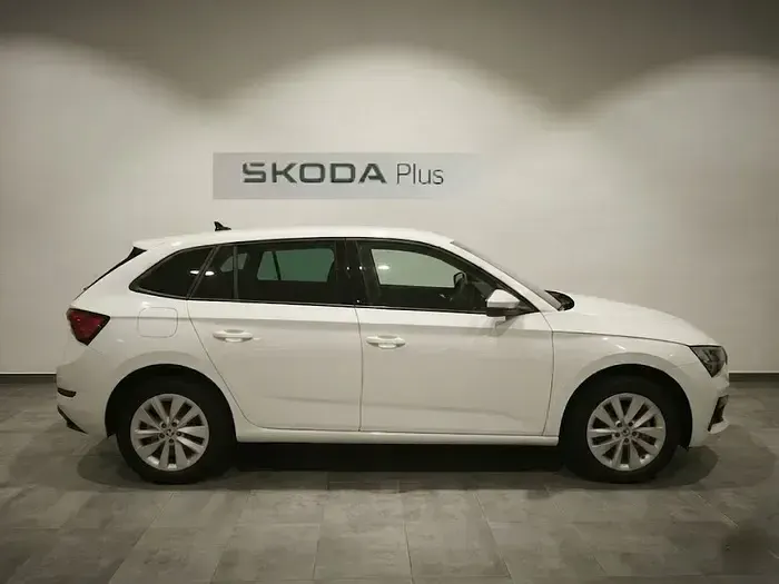 Nuevo Skoda Scala Selection 95 CV (69 kW) 2026 Blanco Utilitario